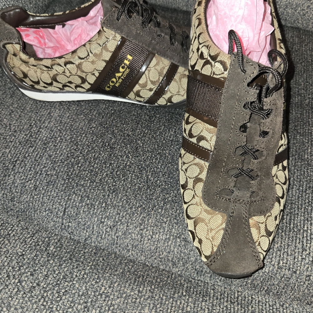 Coach Women's Brown and Tan Signature Sneakers